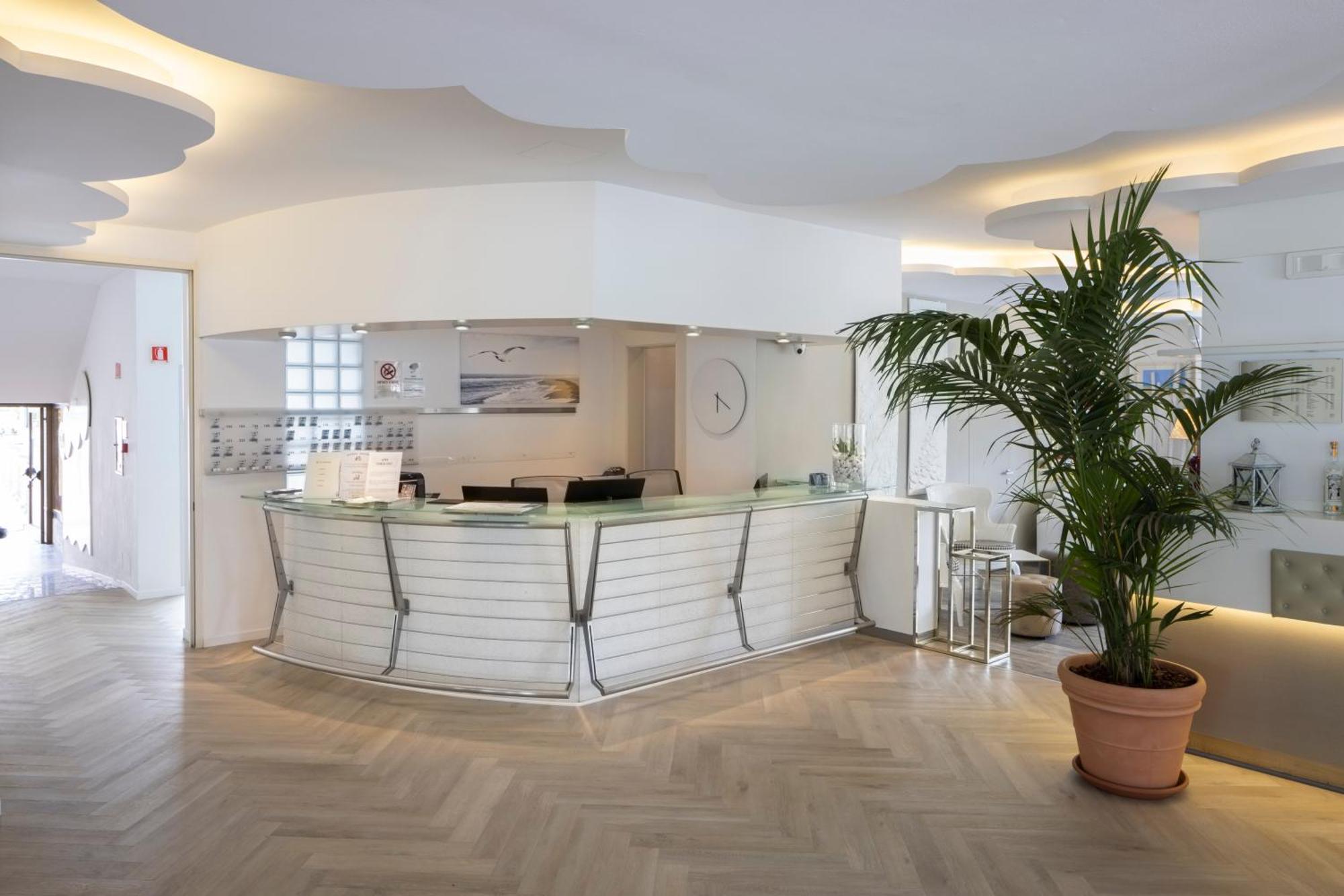 Hotel Delle Nazioni Lignano Sabbiadoro Exterior photo