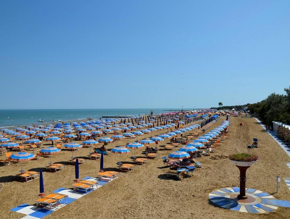 Hotel Delle Nazioni Lignano Sabbiadoro Exterior photo